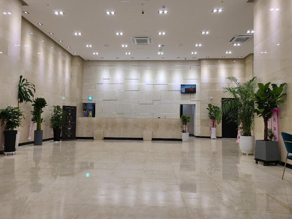 Cs Hotel Gwangju Metropolitan City Exteriör bild